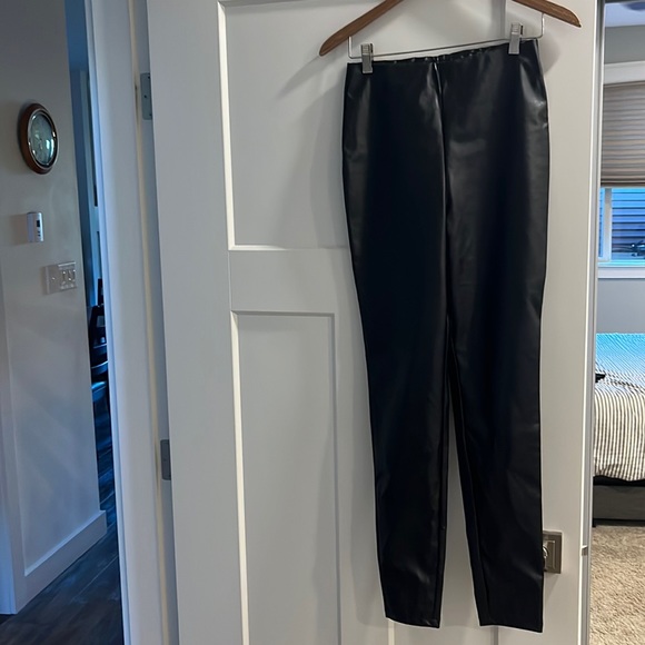 H&M faux leather leggings size small - Picture 1 of 4